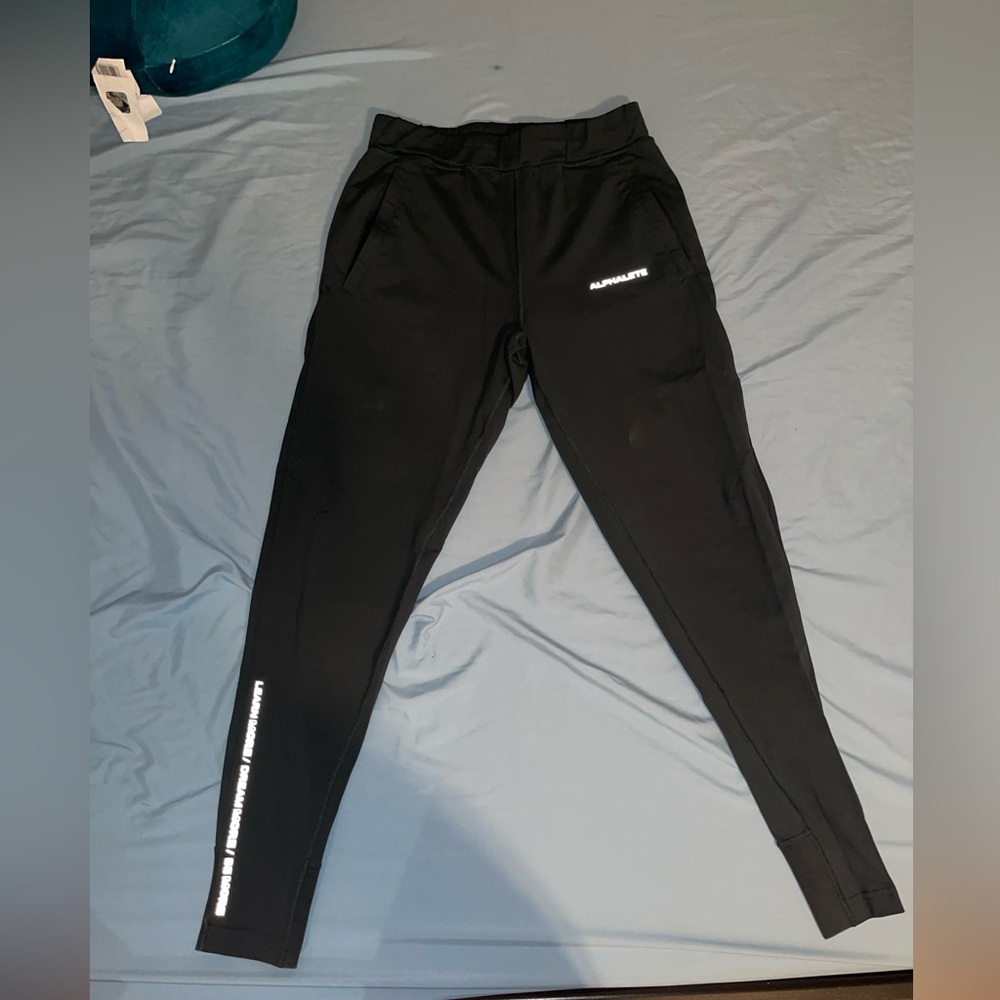 Alphalete Joggers Size Small